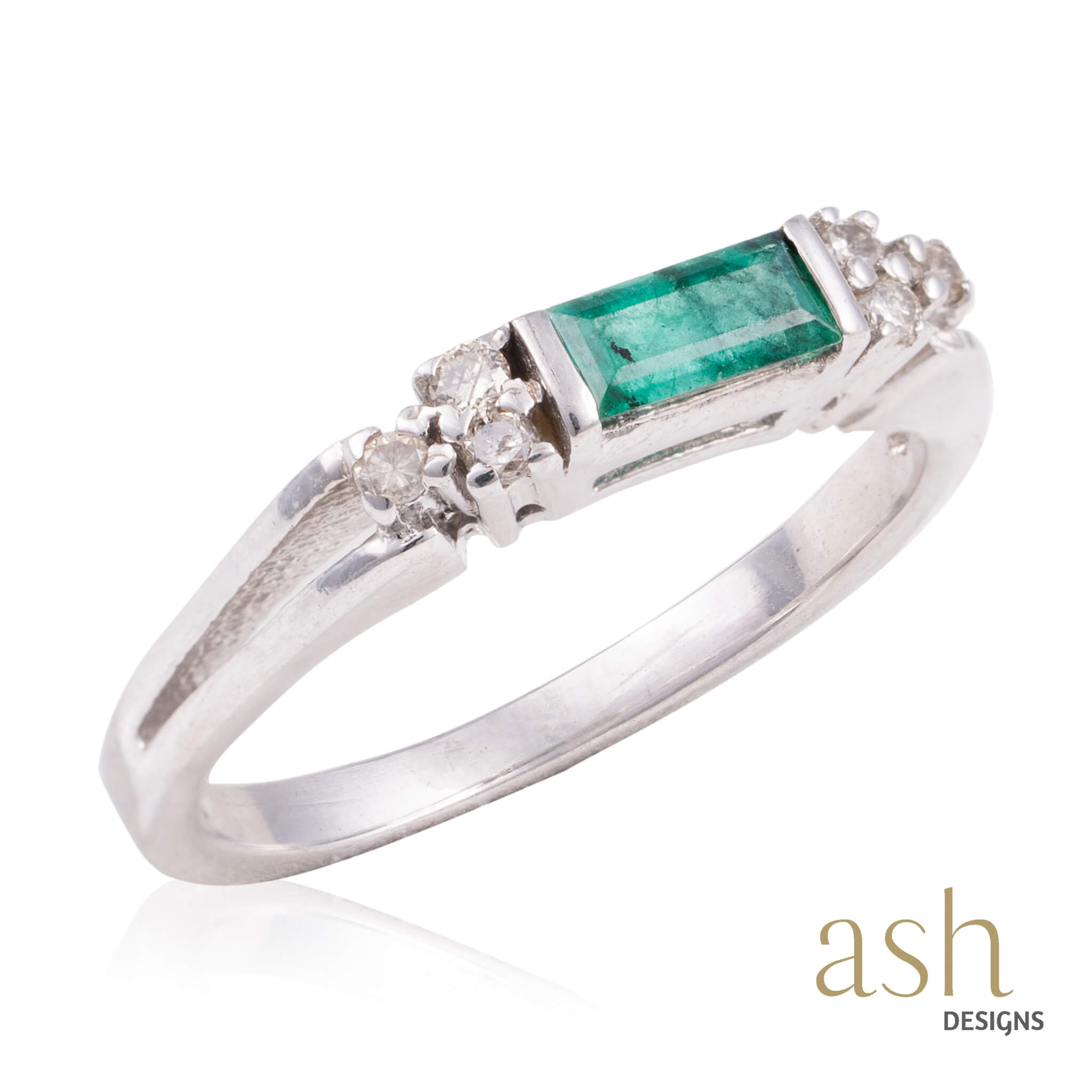 Belle Emerald and Diamond Ring