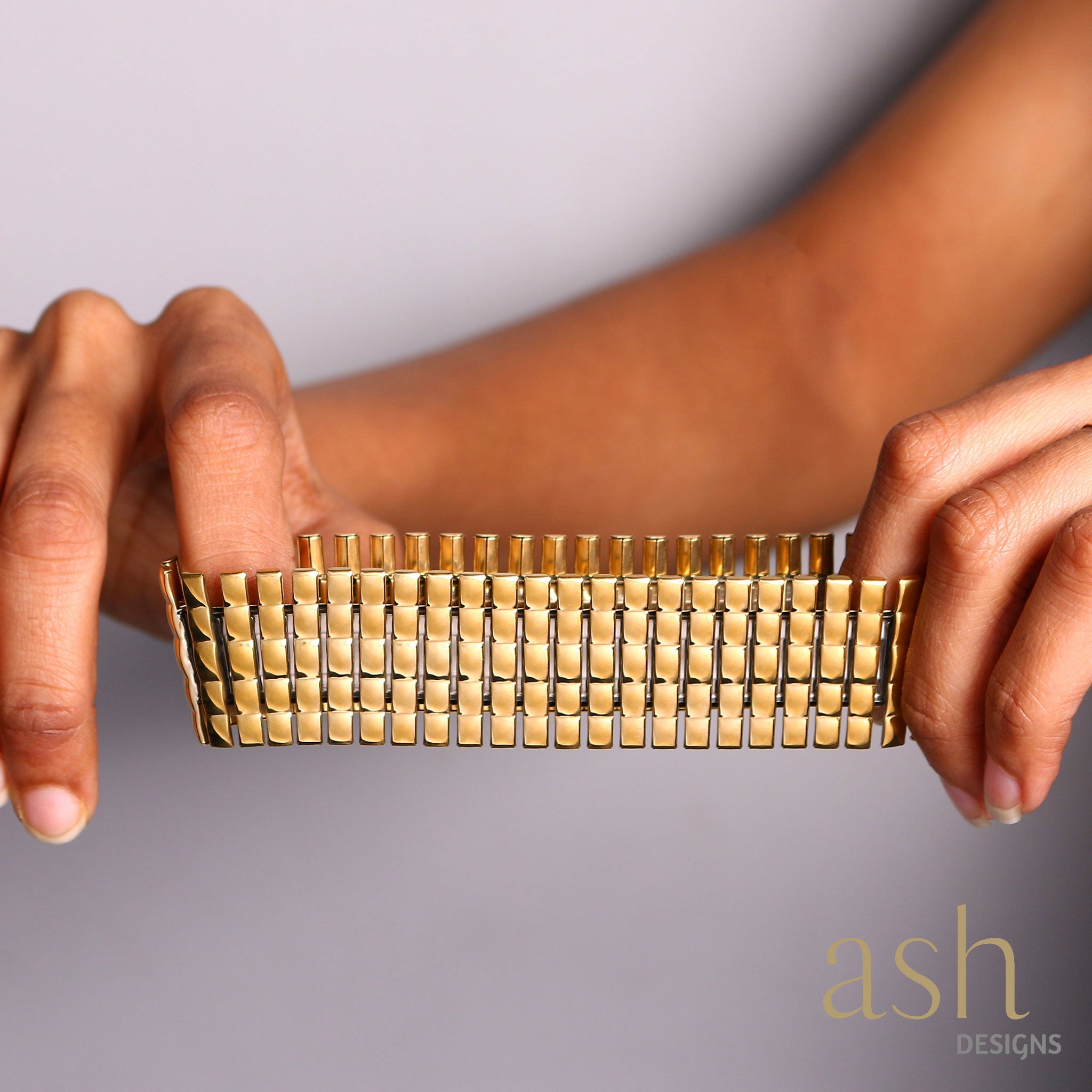 Seren Statement Expandable Bangle