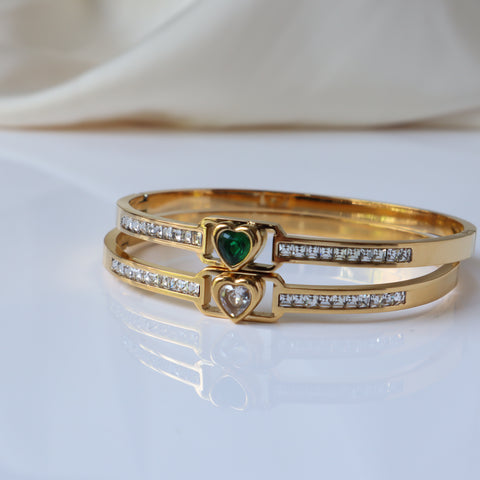 Heart Oasis Sleek 18K Gold Plated Bangle