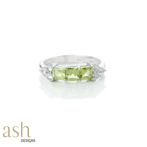 Zailei Peridot Ring
