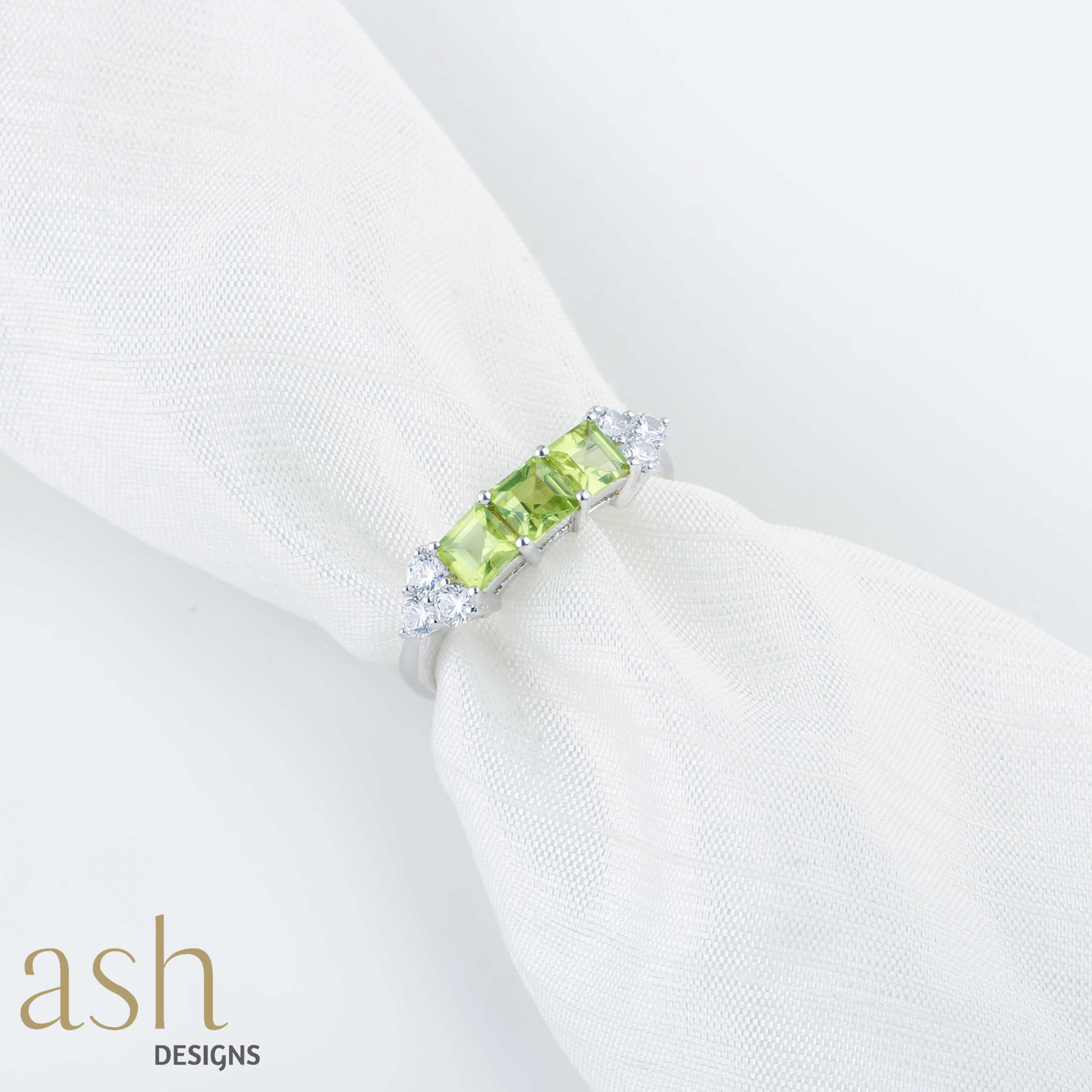 Zailei Peridot Ring