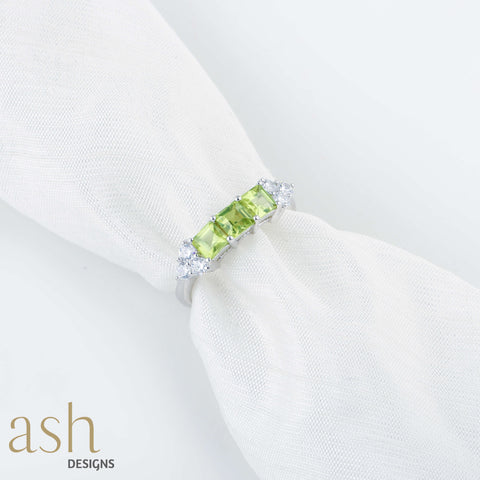 Zailei Peridot Ring
